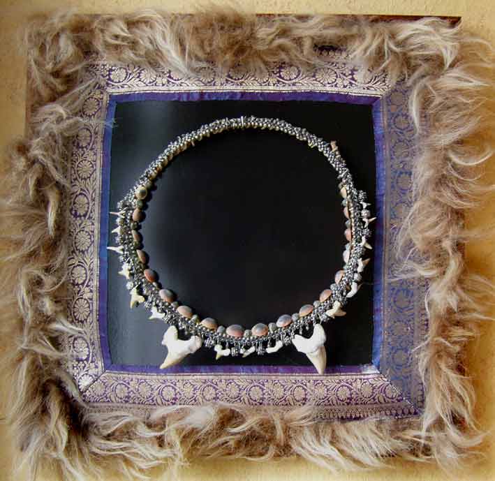 Schilderij Sjamanistische Ketting